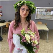 Laureata in Filologia moderna, offre lezioni private in discipline umanistiche a bambini e ragazzi di ogni età.